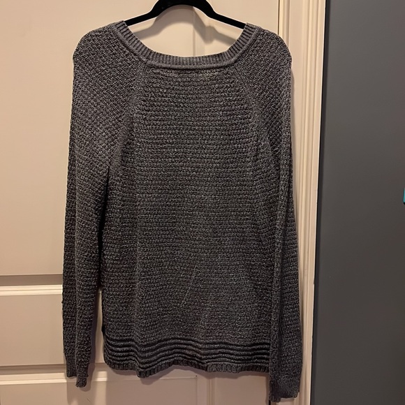 Old Navy Sweater - Picture 5 of 5